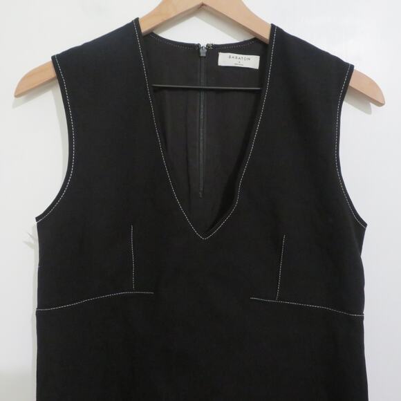 Babaton Womens Sz S Herrick Black Plunge Neckline Sleeveless Structured Blouse - Picture 3 of 9
